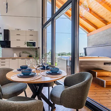Lägenhet Elite House Platina Leányfalu